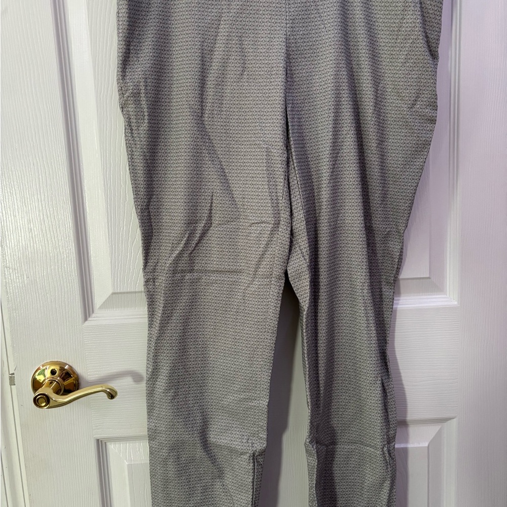 Willi Smith Women's Gray Straight Leg Pants